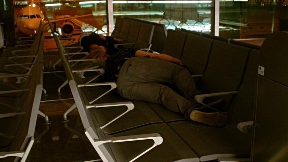 dormir-aeropuerto-barcelona-6.jpg