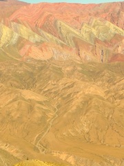 Hornocal, cerro de los 14 colores