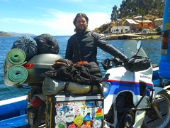 Cruzando el Lago Titicaca hacia Copacabana