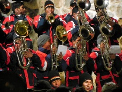 La banda instrumental en la plaza de Potosí