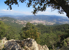 Vistas de Argentona desde lo alto del castillo de Burriac
