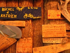 Carteles del Refugio del Camping,en Tolhuin,Tierra del Fuego
