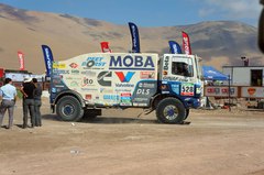 Camión en la carrera del Dakar