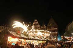 Mercado navideño en la plaza Römer, Frankfurt
