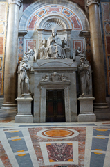 Esculturas a los santos, Basílica de San Pedro