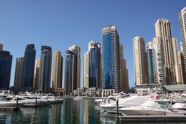 large.Dubai.jpg.3e3193ea1cc37398494e1d4775591e75.jpg