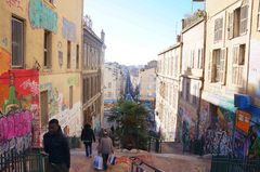 Escaleras de Cours Julien, en Marsella