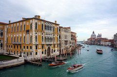 Palazzo Cavalli-Franchetti, a orillas del Gran Canal de Venecia