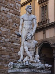 Estatua renacentista frente al Palacio Vecchio, Florencia