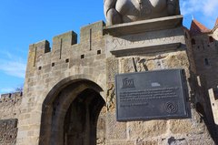 Puerta de Narbona de la Ciudadela de Carcassonne, Francia