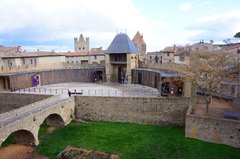 Entradaal Castillo Condal en la Ciudadela de Carcassonne