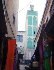 Mezquita en la medina de Fez, Marruecos