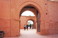 Entrada a la Mezquita Kutubía en Marrakech