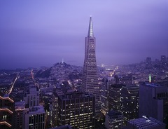 Vista nocturna de la ciudad de San Francisco