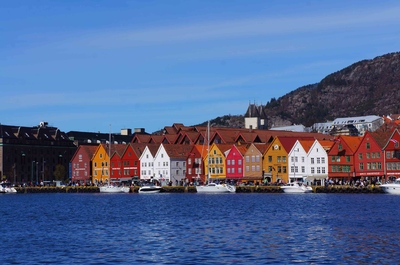 Vista de Bryggen en Bergen, Noruega