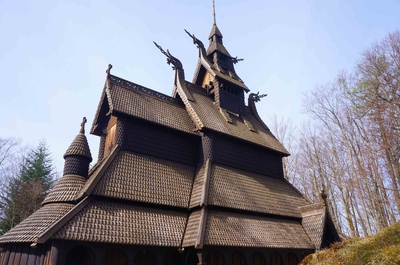 Iglesia de Fantoft en Bergen, Noruega